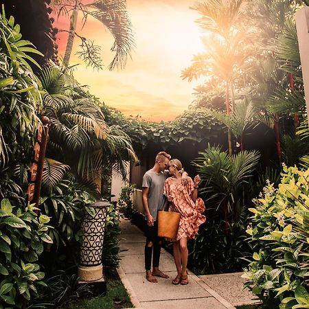 Alaya Dedaun Kuta Villa Legian Exterior foto