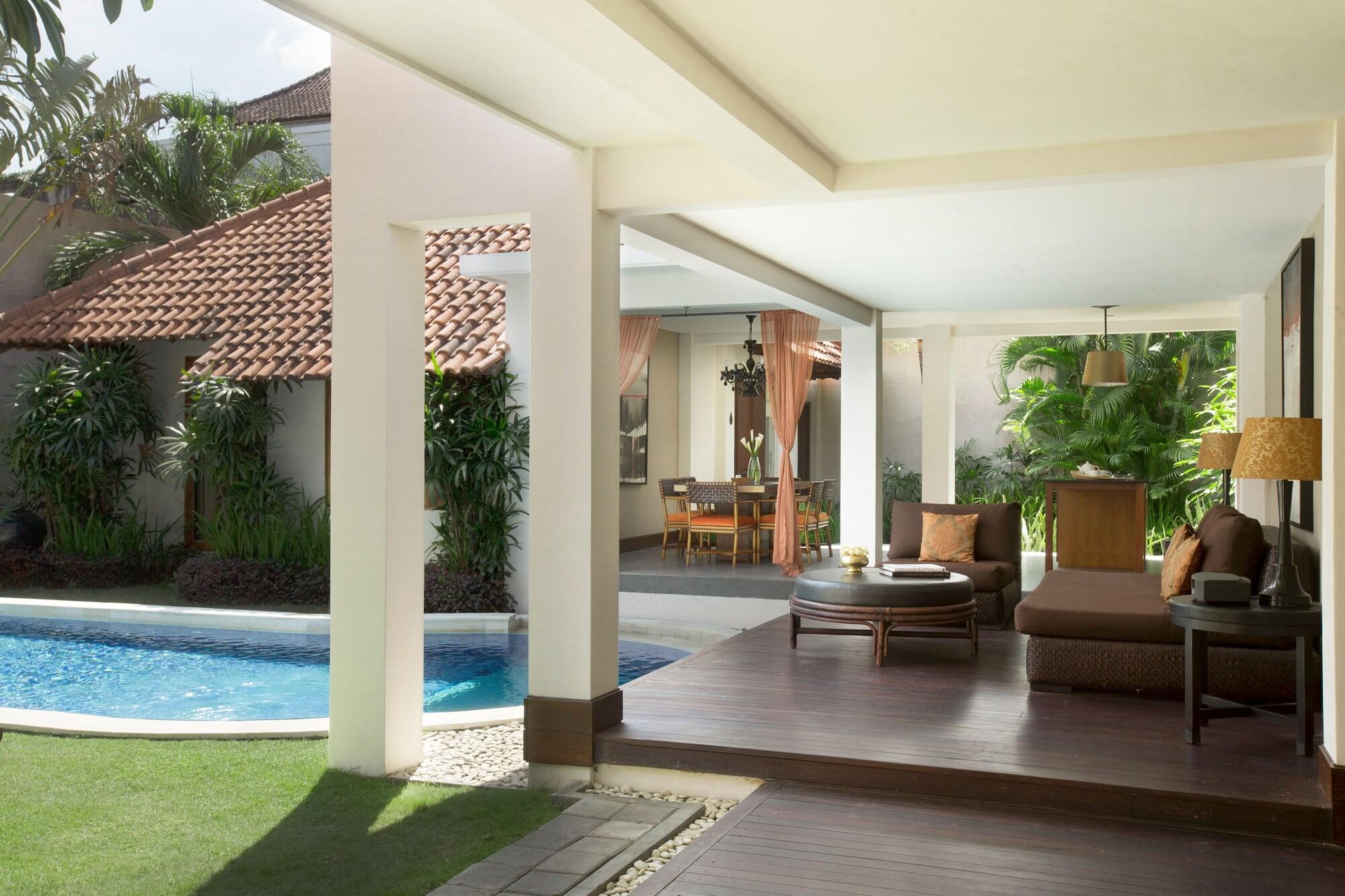 Alaya Dedaun Kuta Villa Legian Exterior foto