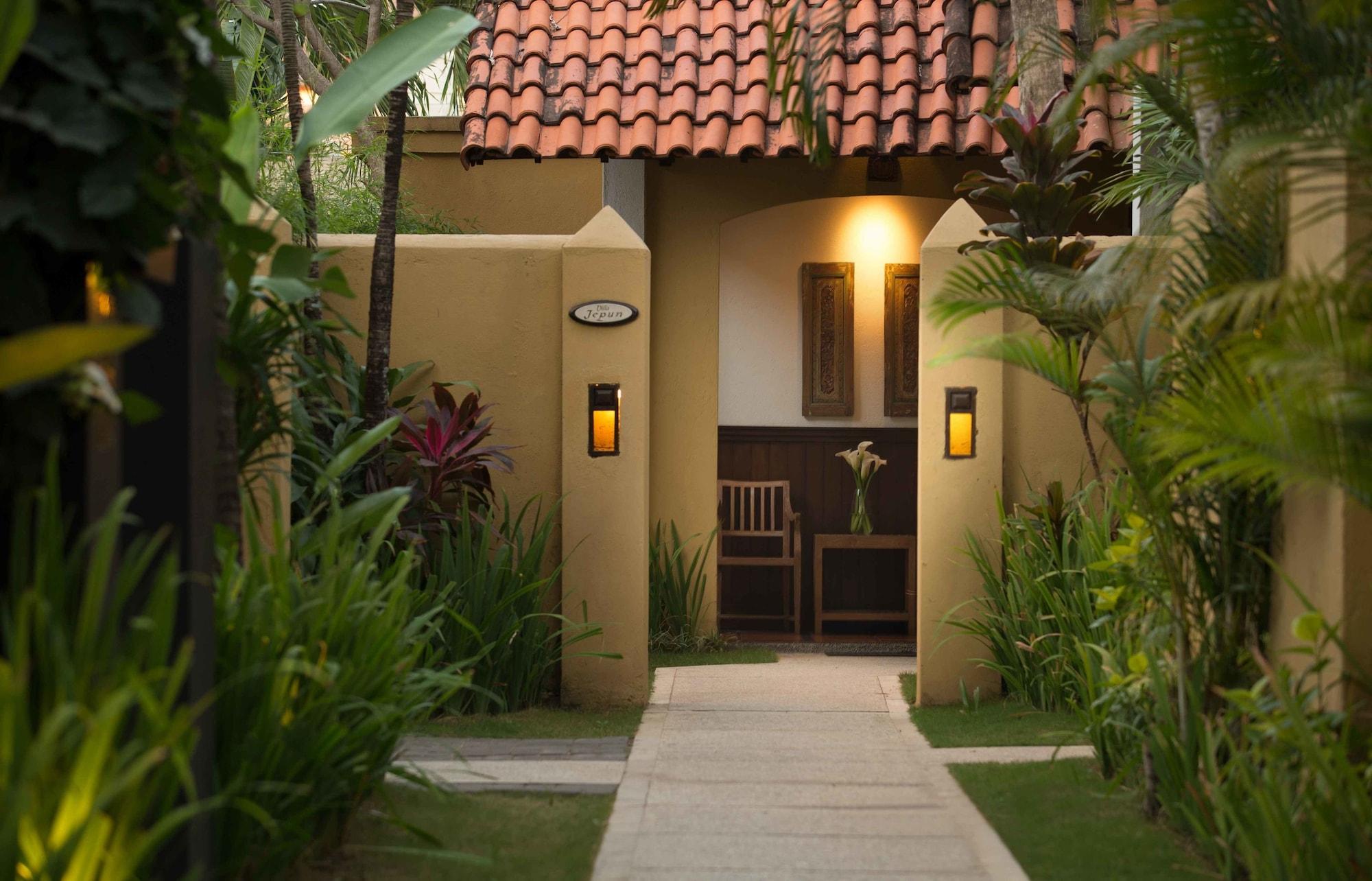 Alaya Dedaun Kuta Villa Legian Exterior foto