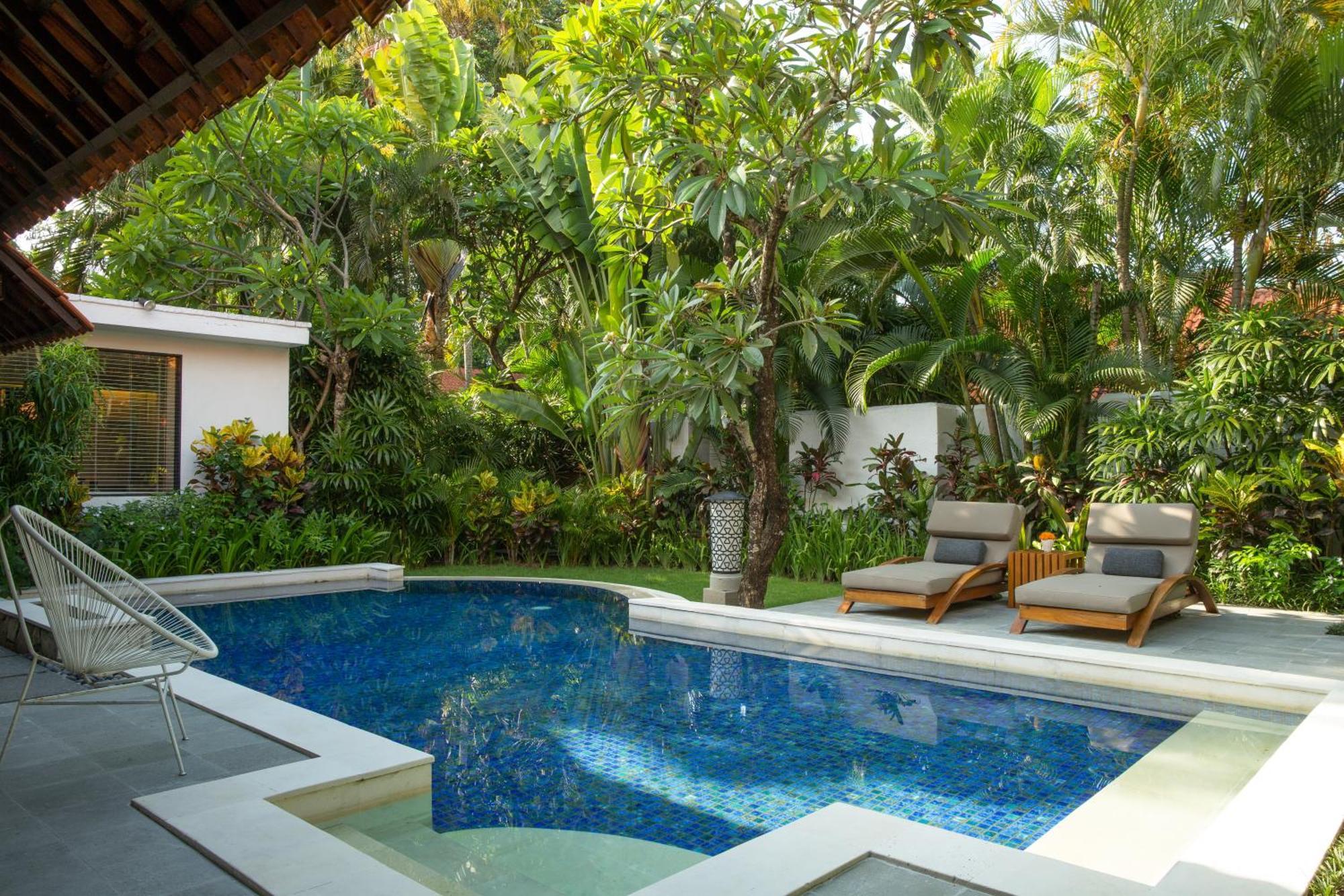 Alaya Dedaun Kuta Villa Legian Exterior foto